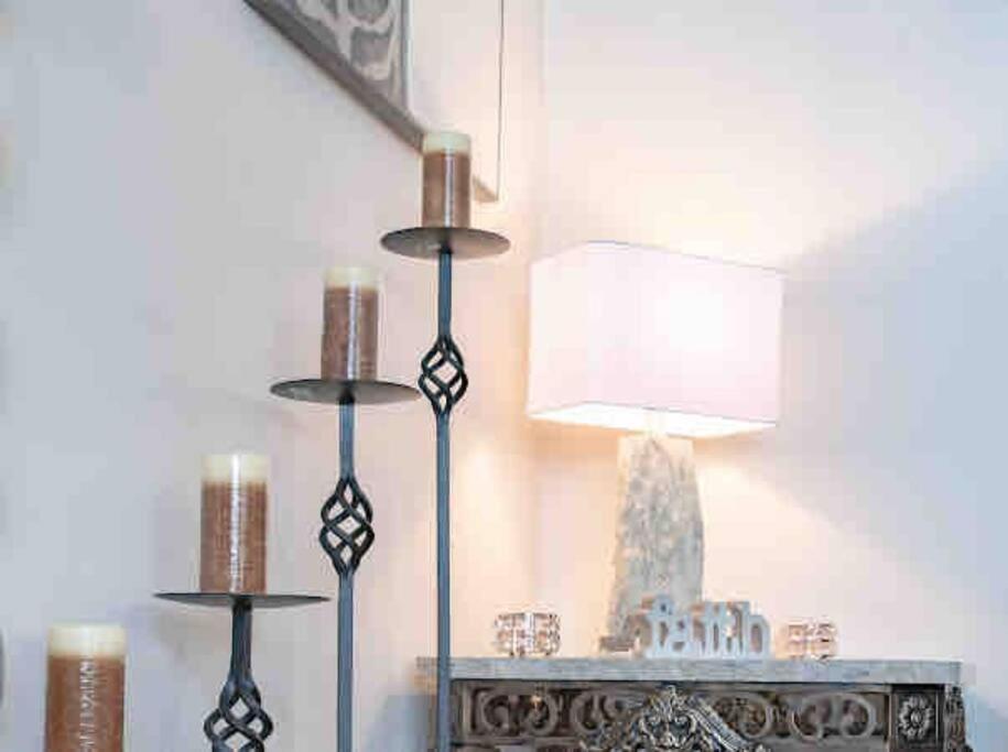 2500 Sq House In Springbank Hill Bl 261818 Villa คาลการี ภายนอก รูปภาพ